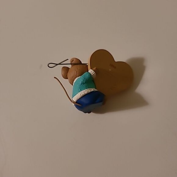 1998 Hallmark Keepsake Ornament - Picture 8 of 10